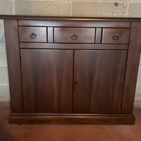 Mobiletto in arte povera