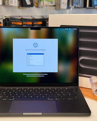 MacBook Pro 14” 18gb/512gb M3 PRO- usato garantito