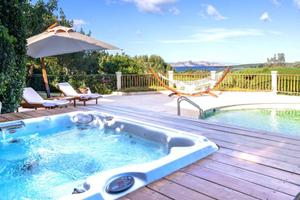 Villa di 300 m² con più di 5 locali a Arzachena