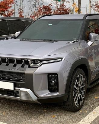 Parabrezza ssangyong kgm Torres