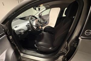 Lancia Ypsilon Ottobre 2012