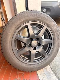  4 cerchi in lega con gomme 