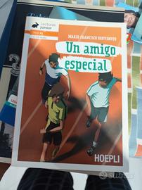 libri vari e dizionario spagnolo e latino 