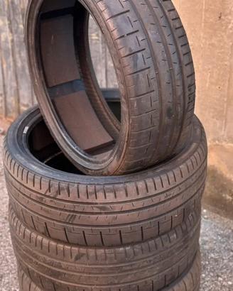 Gomme Pirelli PZero CORSA da 19" 225/35 R19