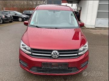 vw caddy 7 posti