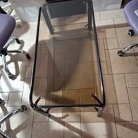 Tavolino nero in vetro