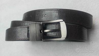 Cintura in pelle uomo elegante con fibbia reversib