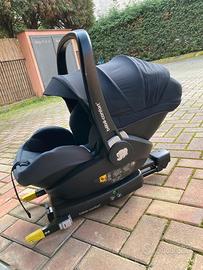OVETTO CON BASE ISOFIX STACCABILE