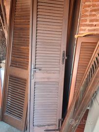 persiane in legno per porte finestre 