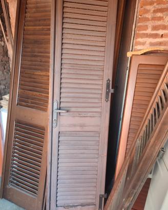 persiane in legno per porte finestre 