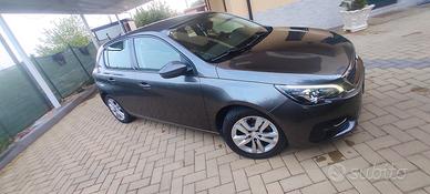 Peugeot 308 1.5 BlueHDi 130CV 2019 – 102.000 km