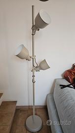 Lampada da terra Ikea tre faretti