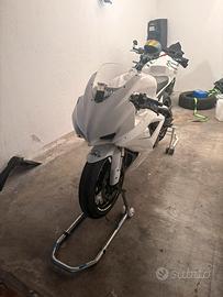 Suzuki GSX-R 600 K9 pista + carene road/accessori