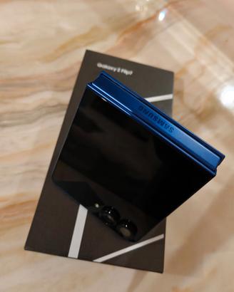 Samsung Z Flip 7  (VendoScambio)