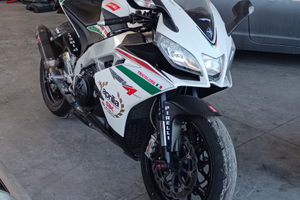 Aprilia rsv4 R 2010