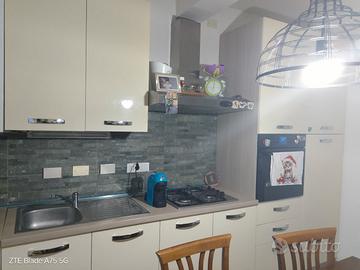 cucina completa in buone condizioni