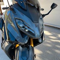 Yamaha Tmax tech max 560