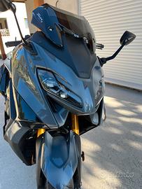 Yamaha Tmax tech max 560