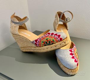 Sandali in iuta e tela Desigual con zeppa