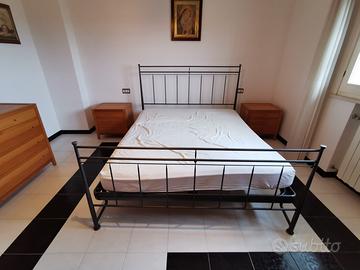 Letto matrimoniale in ferro battuto due piazze