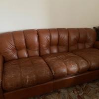 Set divano e due poltrone in pelle