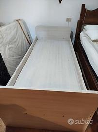 Letto singolo e materasso