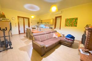 MUGNANO; 4Vani 160MQ+Terrazzo+Lastrico MAV409