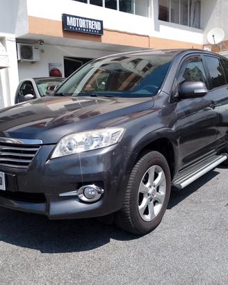 Toyota RAV 4 RAV4 2.2 D-CAT A/T 4WD Lounge