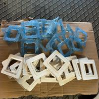 Placche e supporti Ave 2 moduli