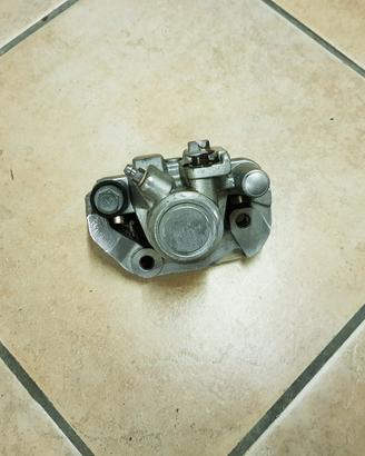 Pinza freno posteriore Yamaha XT 600