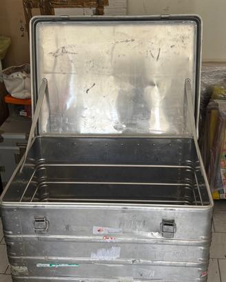 Contenitore o Baule in alluminio professionale
