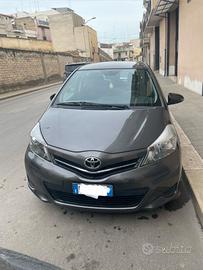 Toyota Yaris 1.4 D-4D 5 porte Lounge