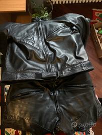 Giacca e pantaloni per motociclisti