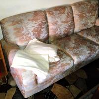 Divano 3 posti sfoderabile beige  pouf poggiapiedi