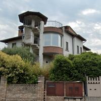 Affuttasi appartamento con giardino e terrazza co