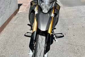Aprilia Dorsoduro 750
