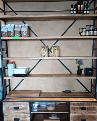 Libreria in stile industriale in legno e ferro