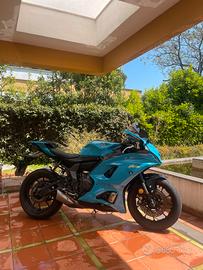 Yamaha R7 2023