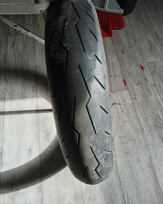 gomme moto