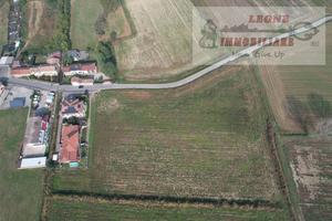 Terreno di 30000 m² a Bornasco