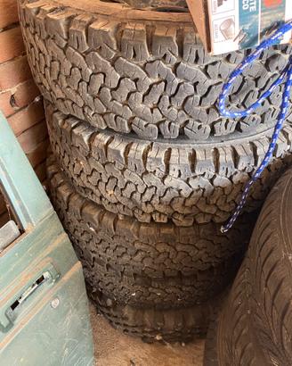 Gomme Suzuki samurai