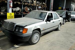 PER uso RICAMBI - mercedes E 200 W124 1988