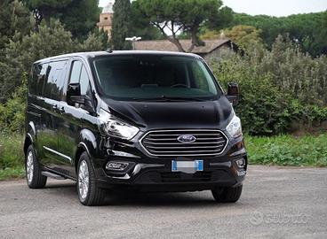 Ford Custom pari al  nuovo!!!