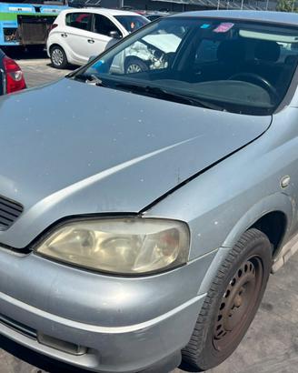OPEL ASTRA per ricambi usati