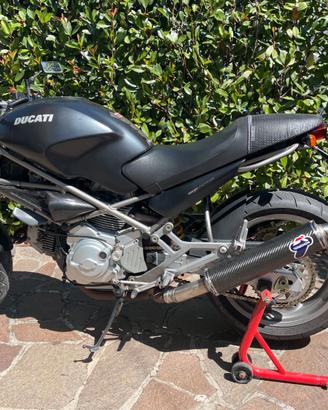 Ducati Monster 600 (Guidabile con pat. A2)
