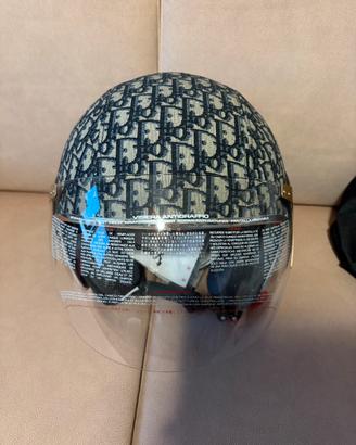 Casco dior x vespa