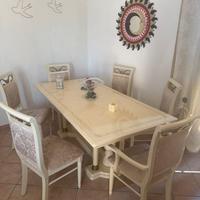 Tavolo con sedie