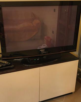 TV al plasma con decoder e lettore dvd