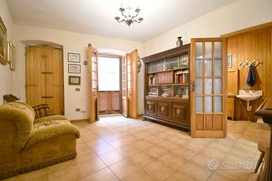 Quadrivano centro storico - Via Porto Scalas 15