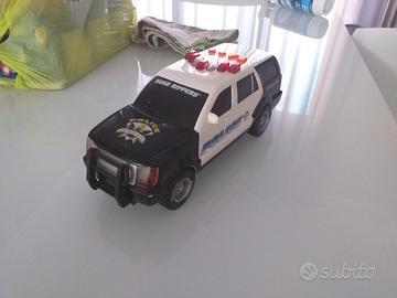 Auto polizia con luci e suoni